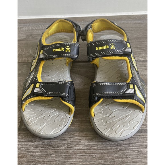 Kamik Other - Boys Kamik Flounder Sandals Summer Shoes (Minions Yellow Black) Size 3